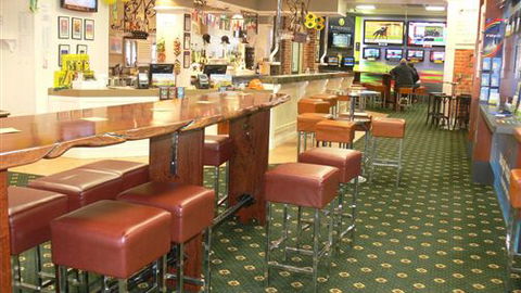 The Yarrawonga Hotel - Accommodation Directory 5