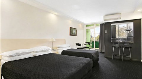 Best Western Melbourne's Princes Park Motor Inn - Accommodation Directory 4