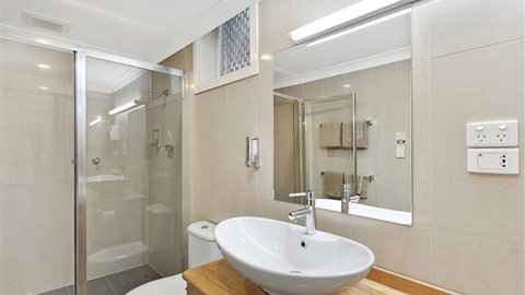 Best Western Melbourne's Princes Park Motor Inn - Accommodation Directory 6