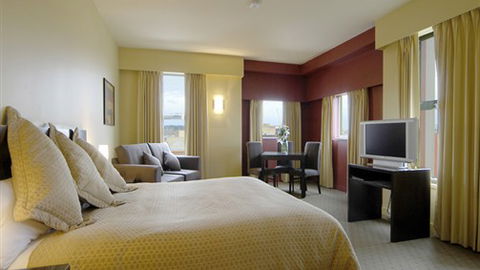 Comfort Inn & Suites City Views - Accommodation Directory 0