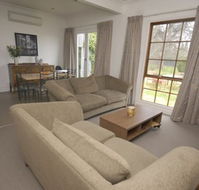 Bowden Cottage - Accommodation Directory