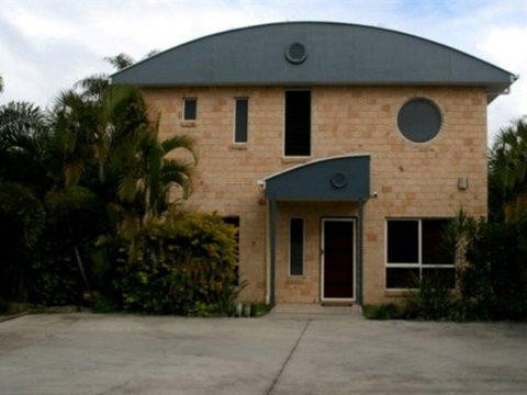 Beach House Redcliffe - Accommodation Directory 0