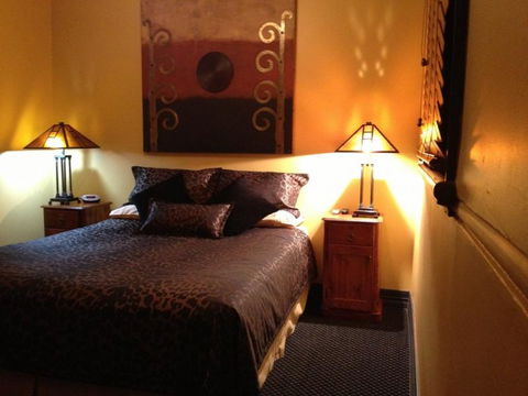 Church House B&B Gundagai - Accommodation Directory 13