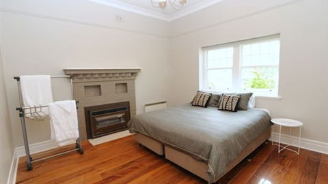 1117 Mair - Accommodation Directory 2