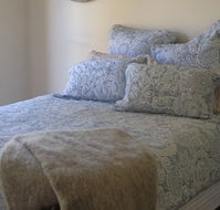 Waterview - Stoneleigh at Yarra - Accommodation Directory