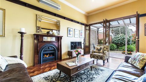 Avalon Guesthouse - Accommodation Directory 0
