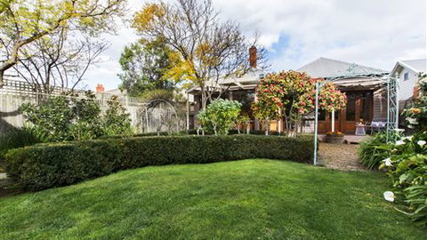 Avalon Guesthouse - Accommodation Directory 6