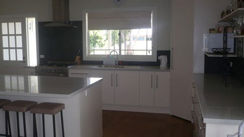 Yarrasackawonga - Accommodation Directory 1