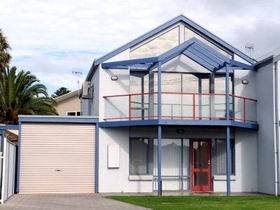 Beachcomber At Port Elliot - Accommodation Directory 1