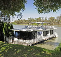 Boats and Bedzzz - The Murray Dream self-contained moored Houseboat - Accommodation Directory
