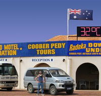 Radeka Downunder Underground Motel and Backpacker Inn - Accommodation Directory