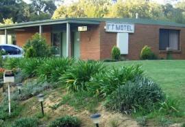 1st T Motel - Accommodation Directory 2