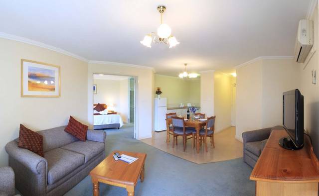 Broadwater WA Accommodation Directory
