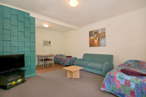 Hello Adelaide Motel + Apartments - Accommodation Directory 2