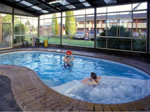 Arkana Motor Inn & Terrace Apartments - Accommodation Directory 0