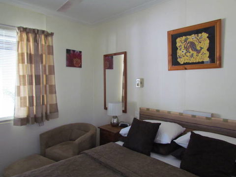 Ayr Max Motel - Accommodation Directory 0