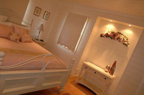 Wombat Lodge - Accommodation Directory 0