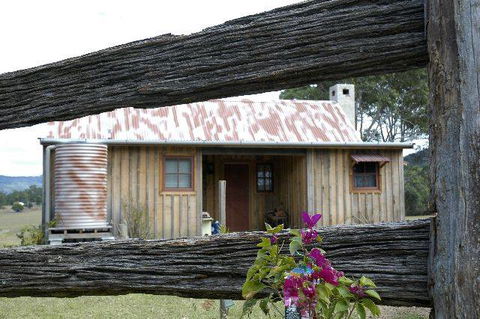 Wombat Lodge - Accommodation Directory 4