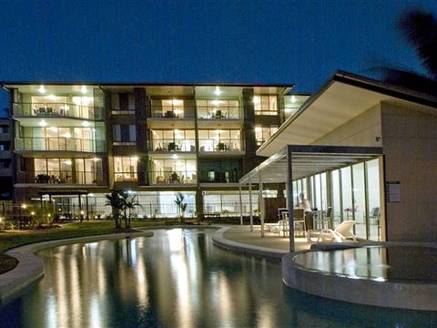 Beaches On Lammermoor Apartments - Accommodation Directory 1