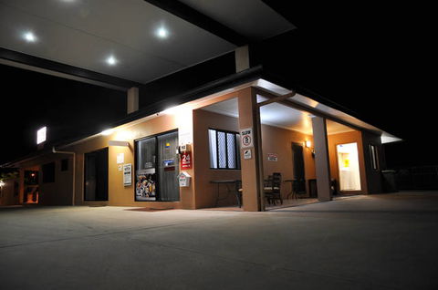 Bluewater Harbour Motel - Bowen - Accommodation Directory 2
