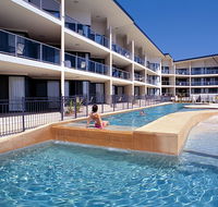 Boathouse Resort Tea Gardens - Accommodation Directory