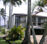 Cairns Holiday Lodge - Accommodation Directory