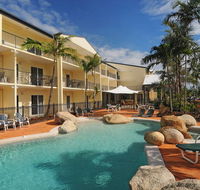 Cairns Queenslander Hotel  Apartments - Accommodation Directory