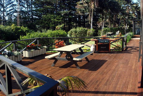 Cascade Garden Apartments - Accommodation Directory 2