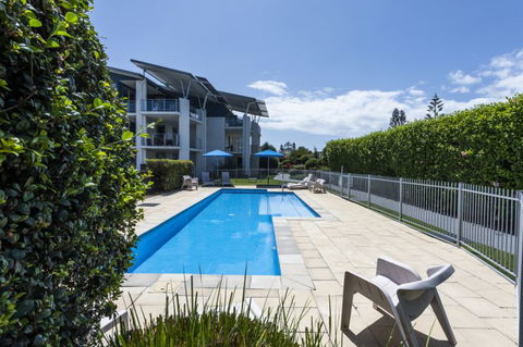 Pacific Marina Apartments - Accommodation Directory 8