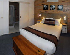 Copper Country Motor Inn & Restaurant - Accommodation Directory 1
