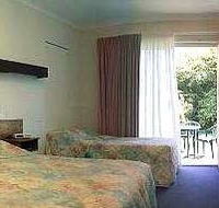 Corlette Palms Motor Inn - Accommodation Directory
