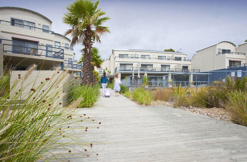 Corrigans Cove - Accommodation Directory 2