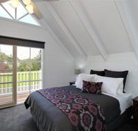 Creek Cottage Bed  Breakfast - Accommodation Directory
