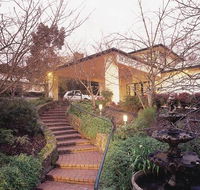 Eltham Gateway Hotel and Conference Centre - Accommodation Directory