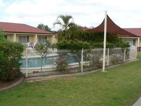Emerald Explorers Inn - Accommodation Directory 4
