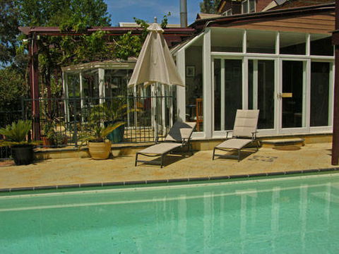 Evanslea - Accommodation Directory 4