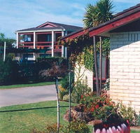 Fountain Court - Accommodation Directory
