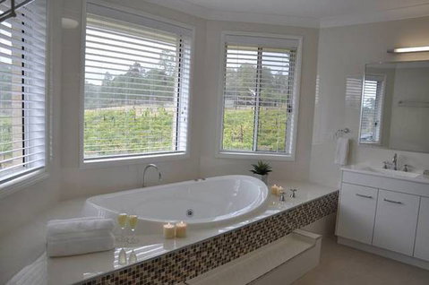 Ghost Riders Vineyard Lodge - Accommodation Directory 0