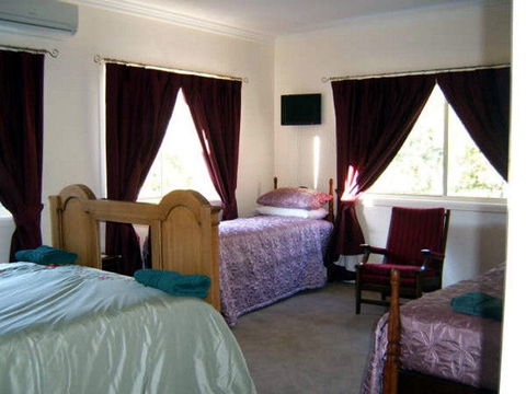 Gloucester On Avon Bed And Breakfast - Accommodation Directory 0