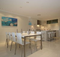 Hamilton Island Private Apartment - Poinciana - Accommodation Directory