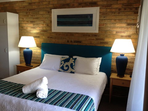 Hawks Nest Motel - Accommodation Directory 0