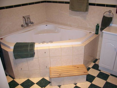 Limestone View (Naracoorte Cottages) - Accommodation Directory 2