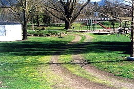 Mongans Bridge VIC Accommodation Directory
