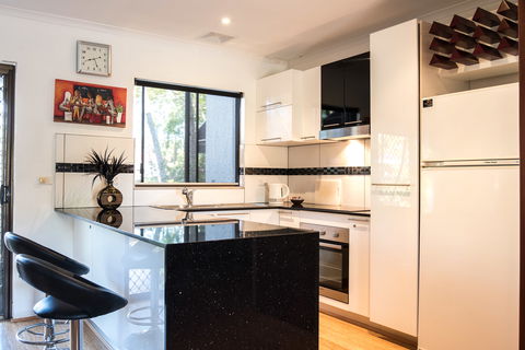 Noosa Sound Resort - Accommodation Directory 3