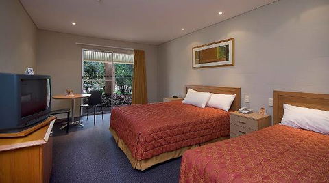 Outback Pioneer Hotel - Accommodation Directory 10