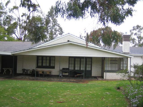 Pinkerton Hill (Naracoorte Cottages) - Accommodation Directory 1