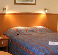 Reef Motor Inn - Accommodation Directory