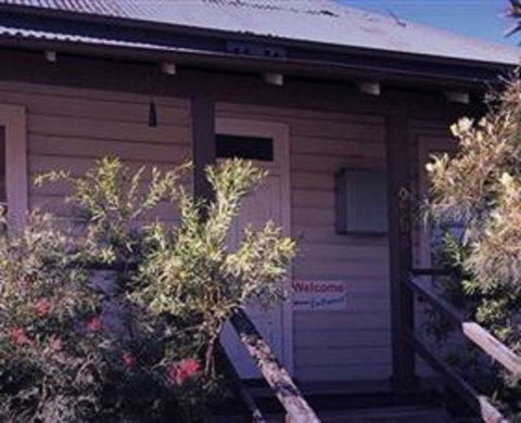Bottlebrush Backpackers - Accommodation Directory 1