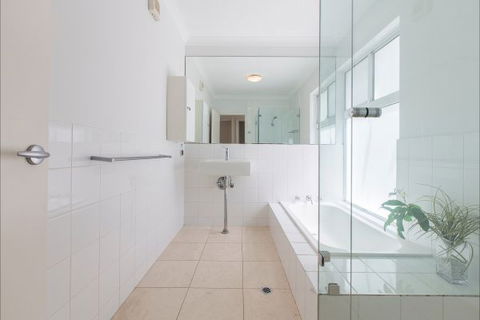 Cottesloe Beach House 2 - Accommodation Directory 9