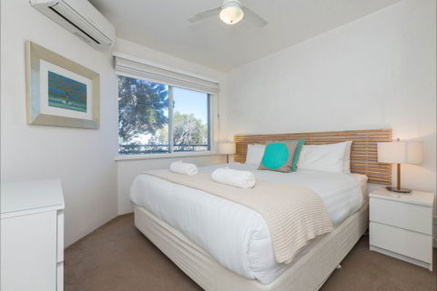 Cottesloe Samsara Apartment - Accommodation Directory 4